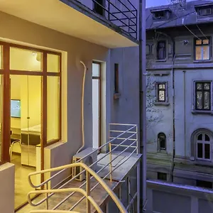 Aparthotel Chateau: Upscale In Bucharest's Historical Center!, Bukarest