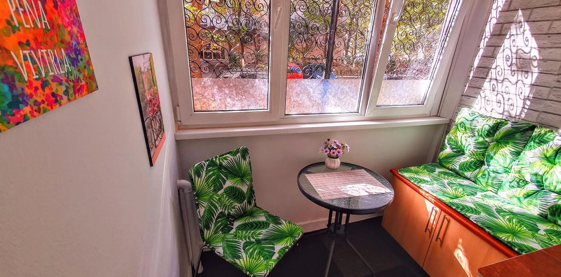 The Yellow King - Luxurious Apartment Bucharest Romania